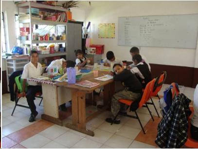 Picture of a classroom with kids with special needs